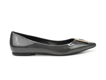 Roger Vivier Flats - Women s 35.5 Online Hot Sale