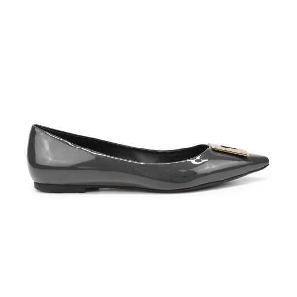 Roger Vivier Flats - Women s 35.5 Online Hot Sale